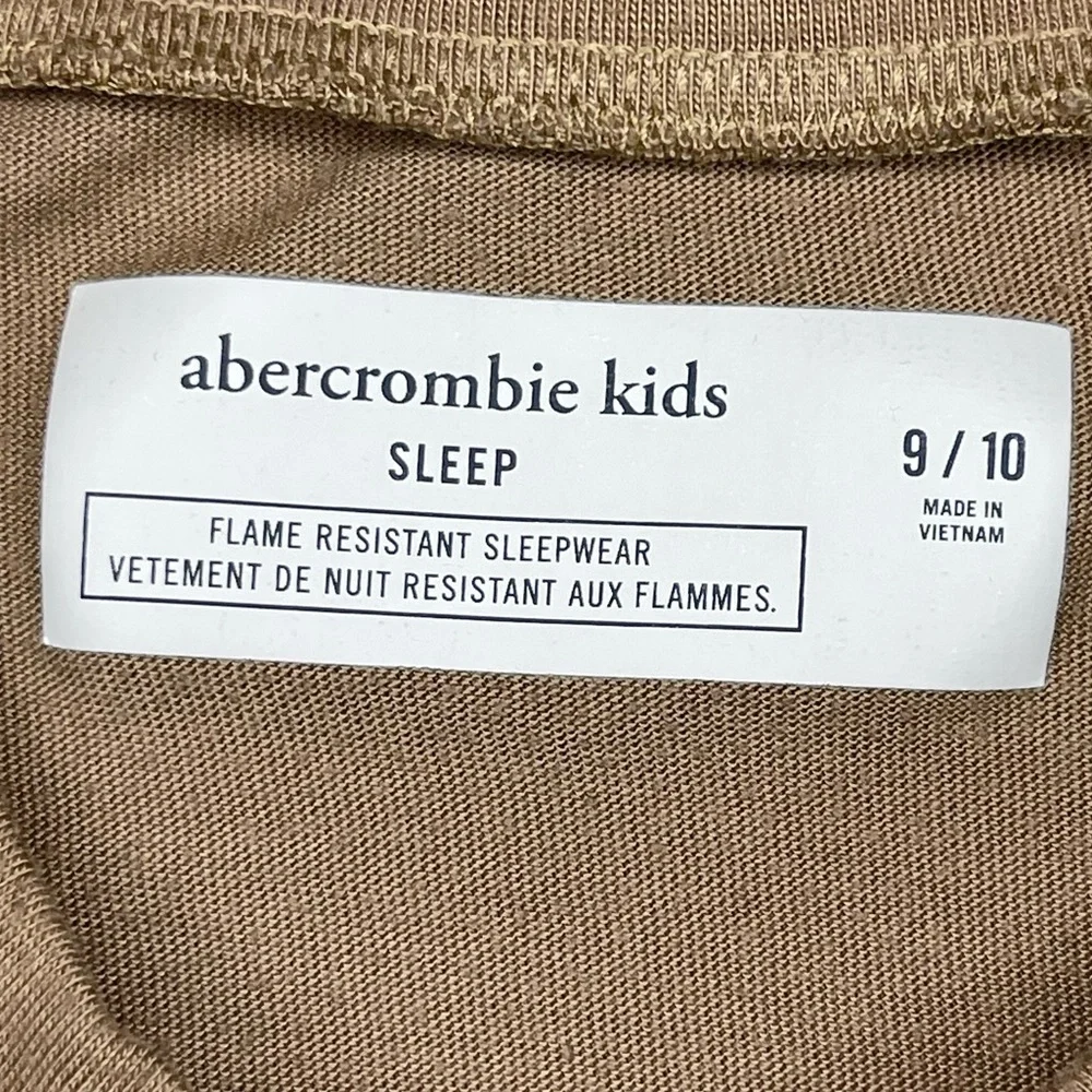 Abercrombie Kids sleep shirt